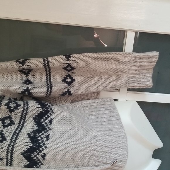 Moon & Madison crop turtleneck sweater small long sleeve winter - Picture 5 of 10